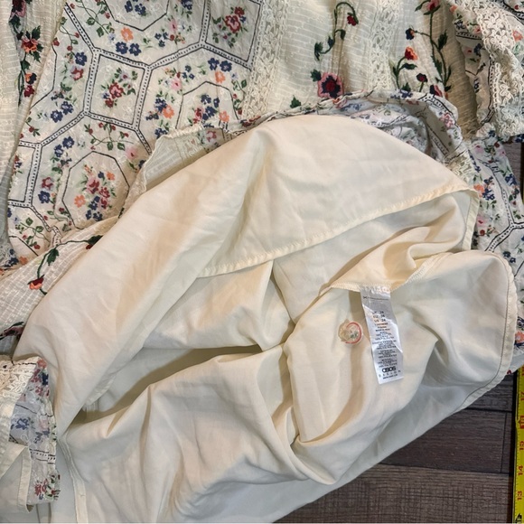 ASOS Edition Curve Floral Embroidered Dress - Picture 11 of 12